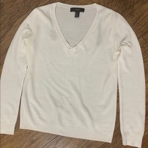 Forever 21 Whitish ivory colored v neck sweater